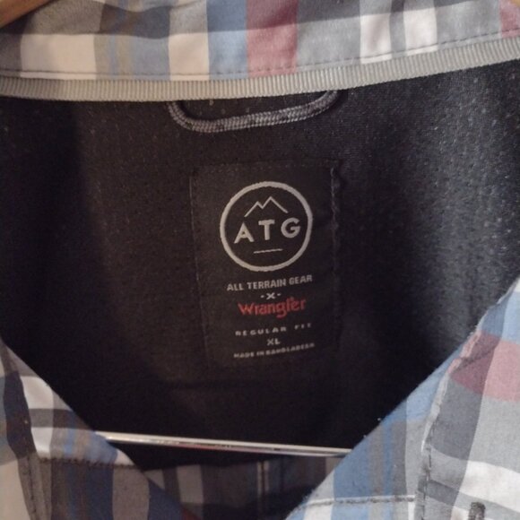 Mens xl ATG wrangler snap up shirt blue with multi colors - Picture 3 of 4